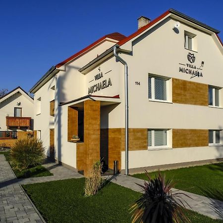 Villa Michaela Bešeňová Eksteriør billede