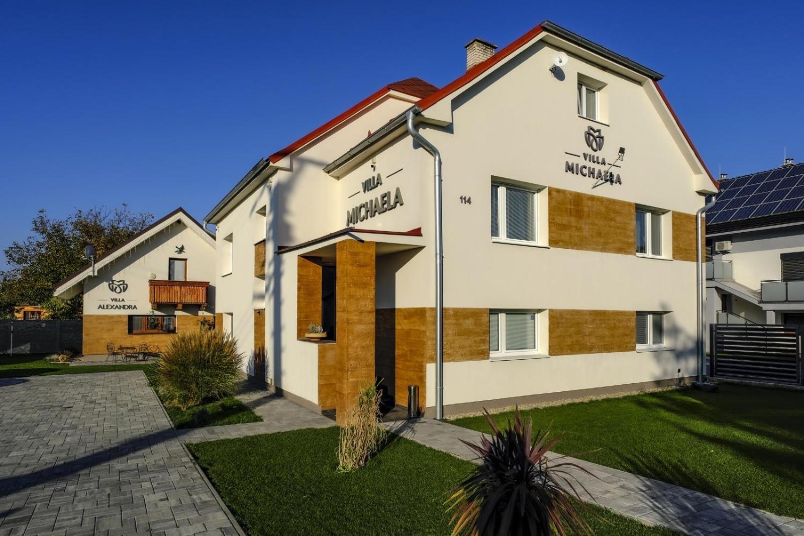 Villa Michaela Bešeňová Eksteriør billede
